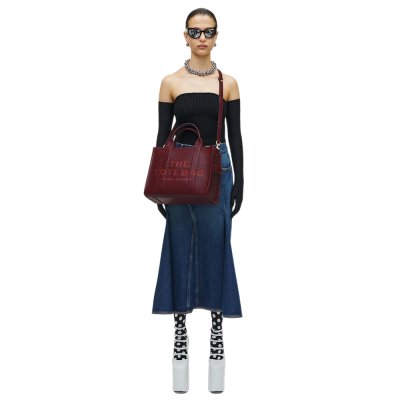 THE LEATHER MEDIUM TOTE BAG